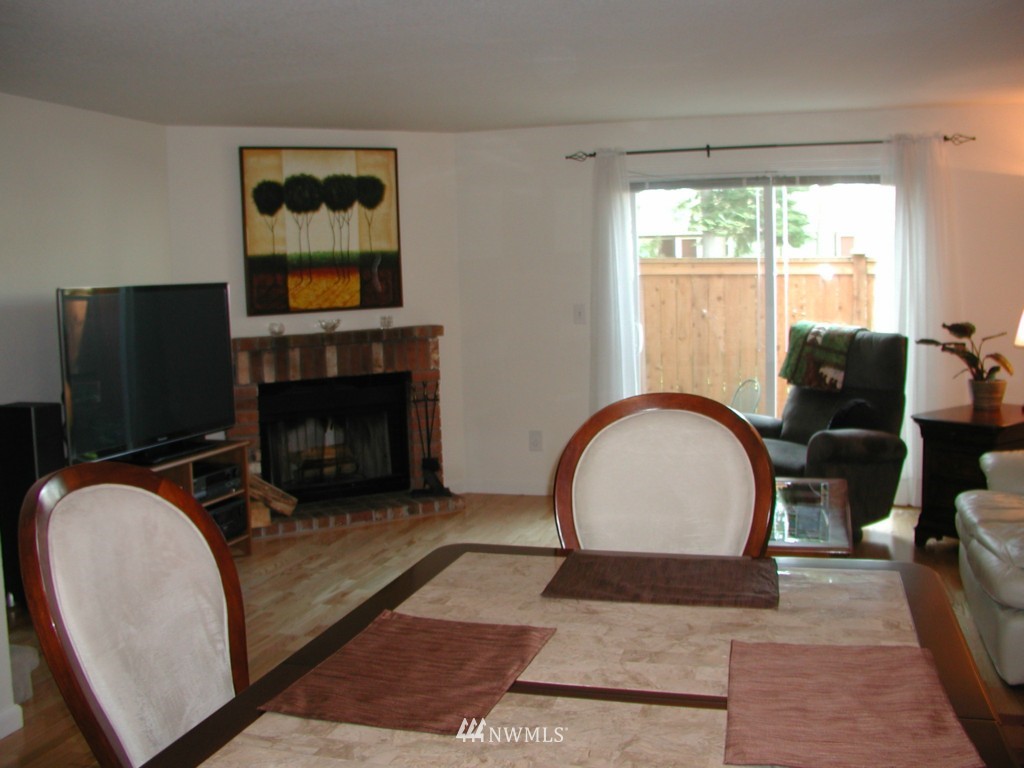 7740 196th Street Southwest, Unit 20 Edmonds, WA 98026 - Photo 14 of 25 Gallery Image 14
