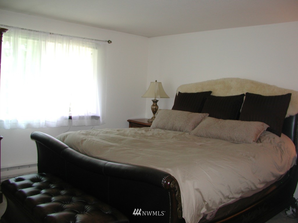 7740 196th Street Southwest, Unit 20 Edmonds, WA 98026 - Photo 16 of 25 Gallery Image 16