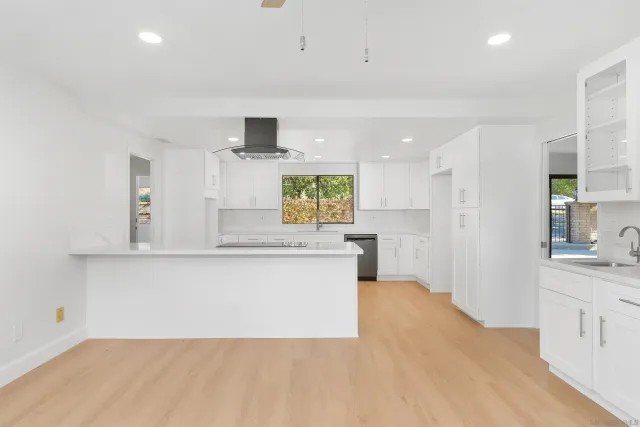 $1,299,000 | 363 Tumble Creek Lane, Fallbrook, CA 92028