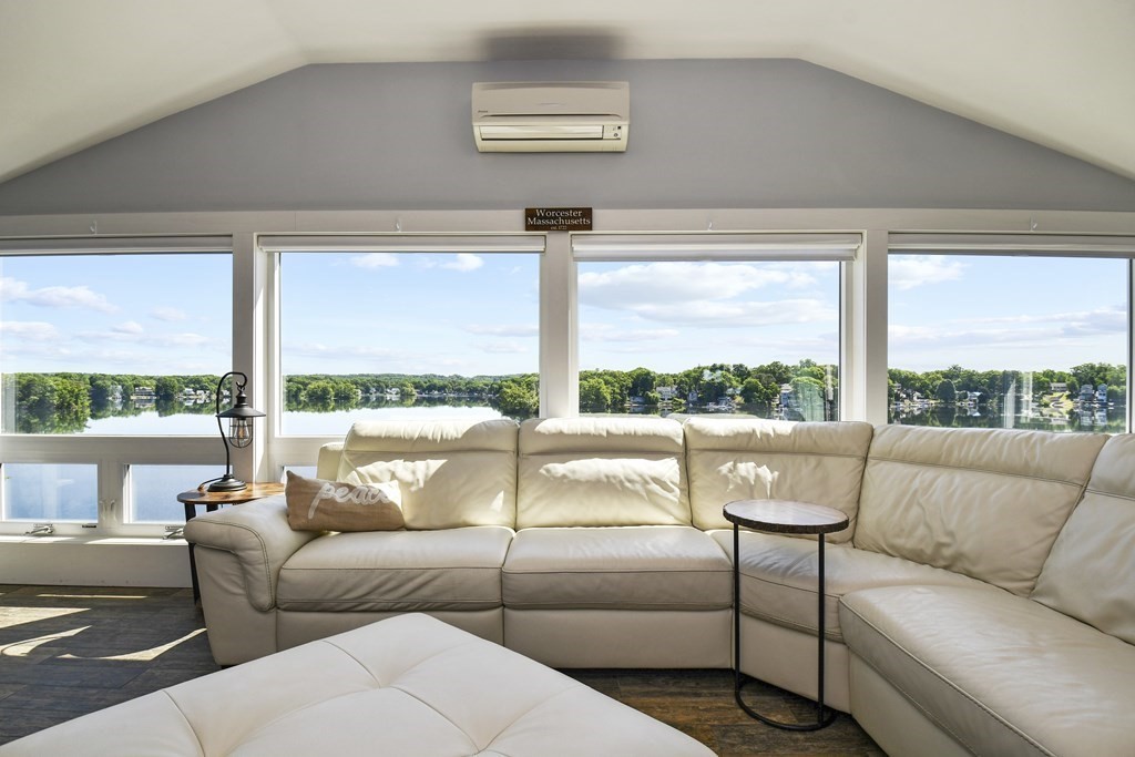 409 Bridle Path Worcester, MA 01604 - Photo 13 of 32 Gallery Image 13