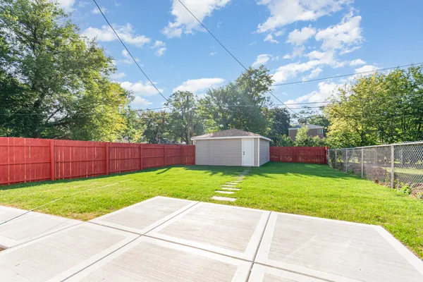 $289,500 | 16784 Anthony Avenue, Hazel Crest, IL 60429