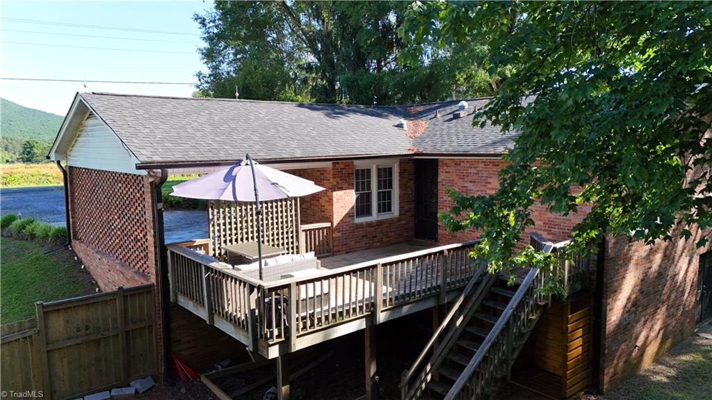488 Shoals Road Pinnacle, NC 27043 - Photo 4 of 27