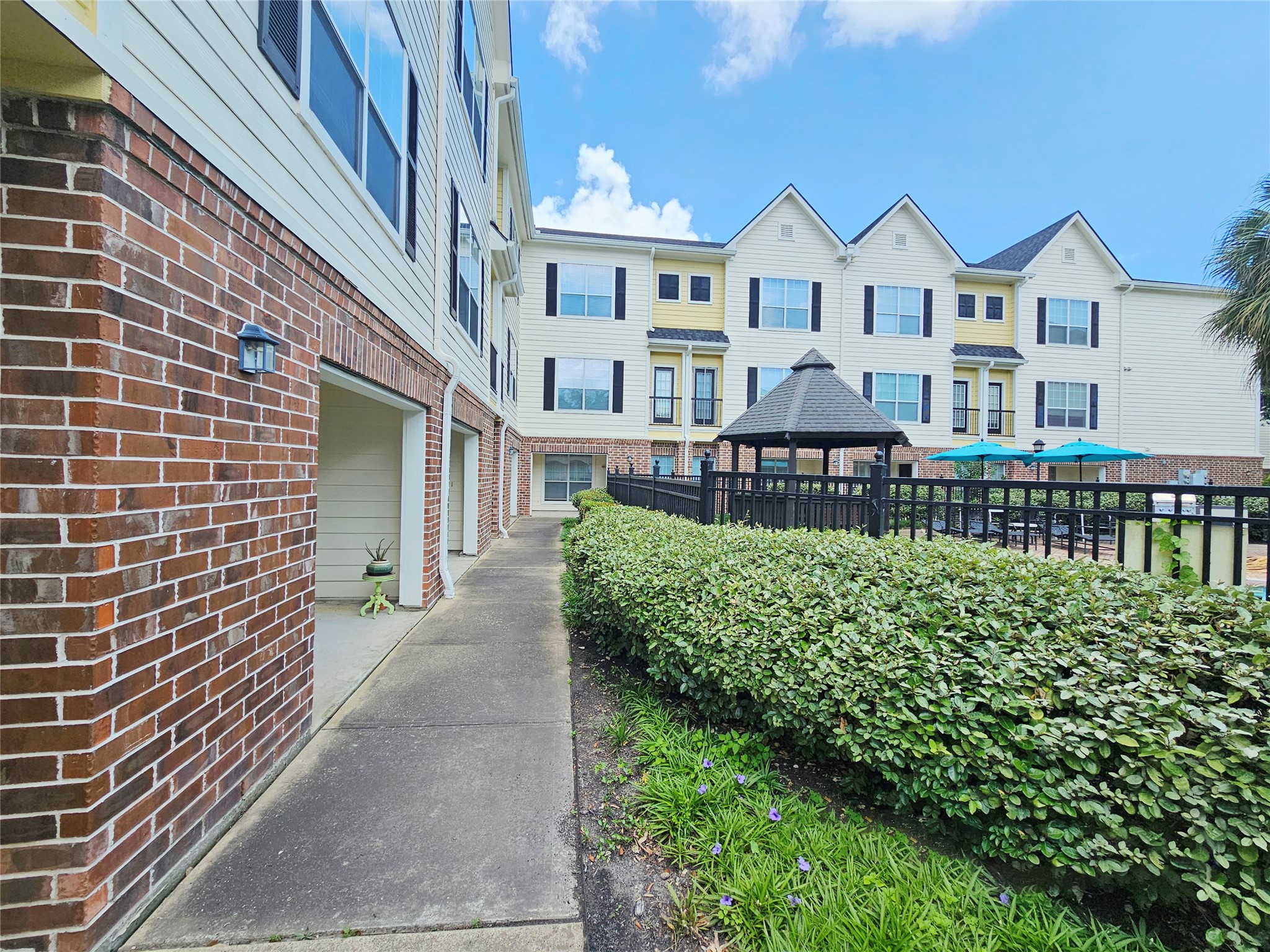 9200 Westheimer Road, Unit 203 Houston, TX 77063 - Photo 3 of 23