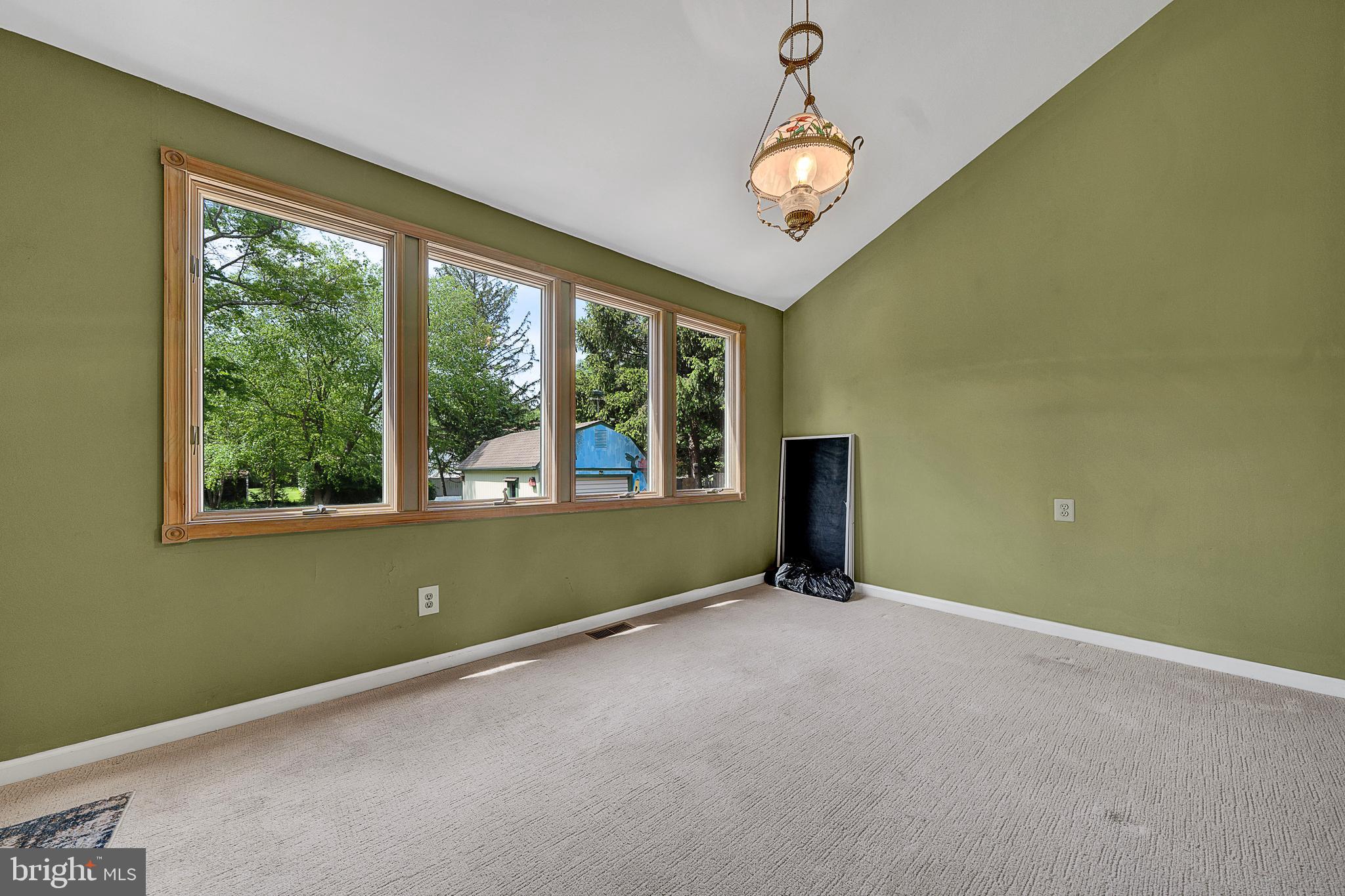 370 Kansas Road Warrington, PA 18976 - Photo 21 of 53 Gallery Image 21