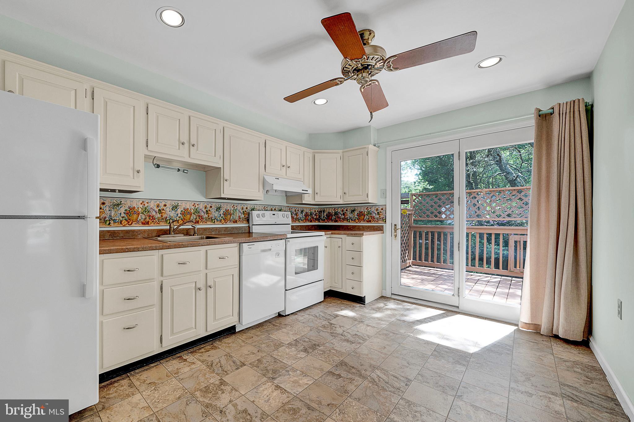 370 Kansas Road Warrington, PA 18976 - Photo 23 of 53 kitchen