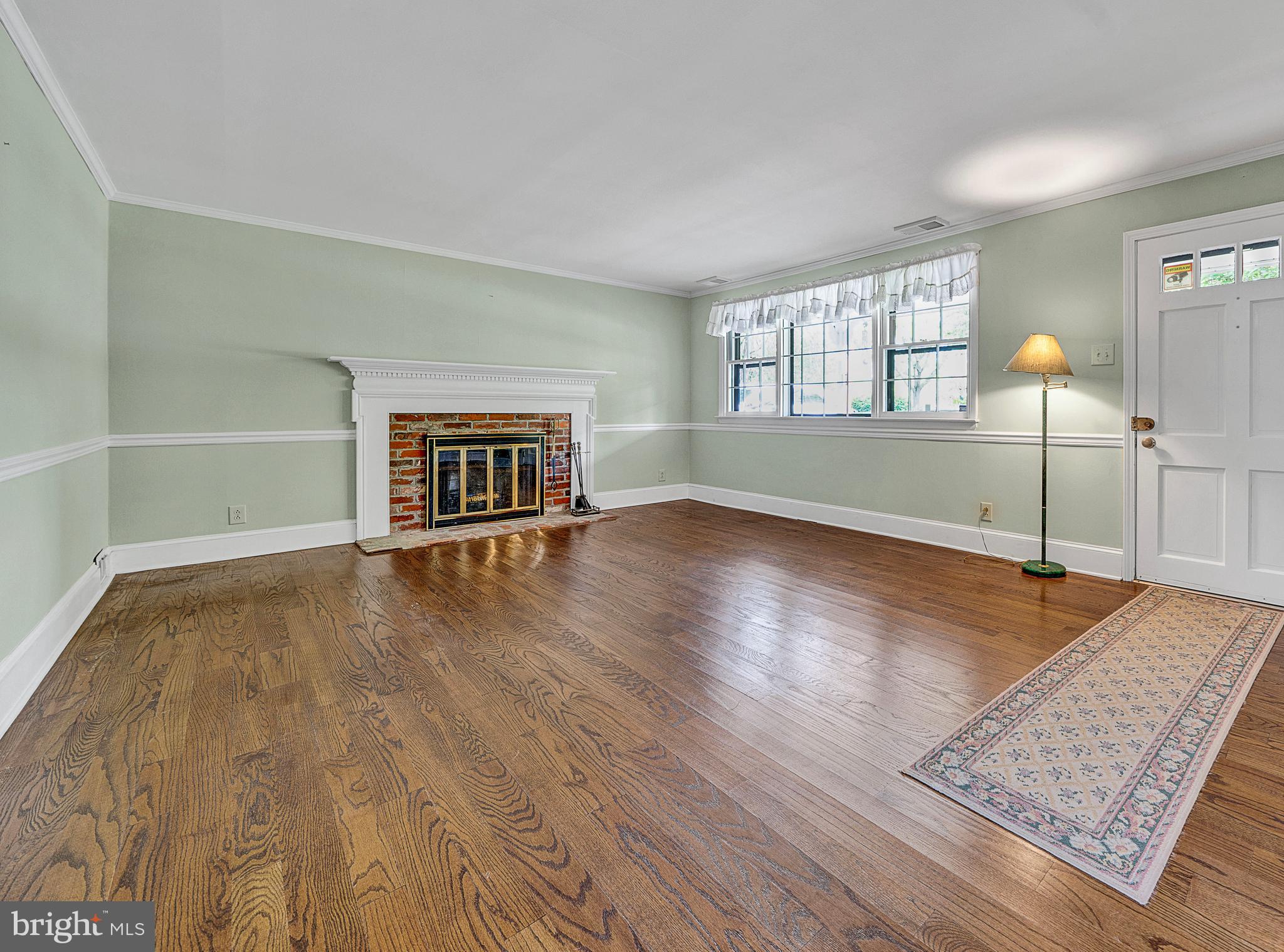 370 Kansas Road Warrington, PA 18976 - Photo 7 of 53 living room