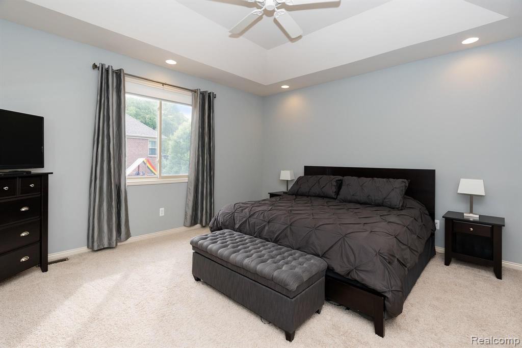 1391 Traceky Drive Rochester Hills, MI 48306 - Photo 20 of 47