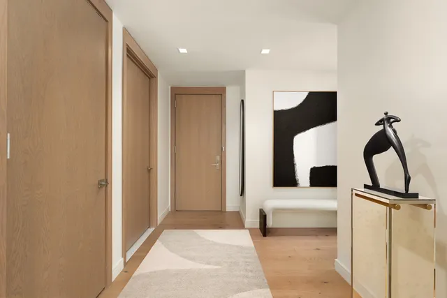 $3,050,000 | 200 East 21st Street, Unit 12D | Gramercy