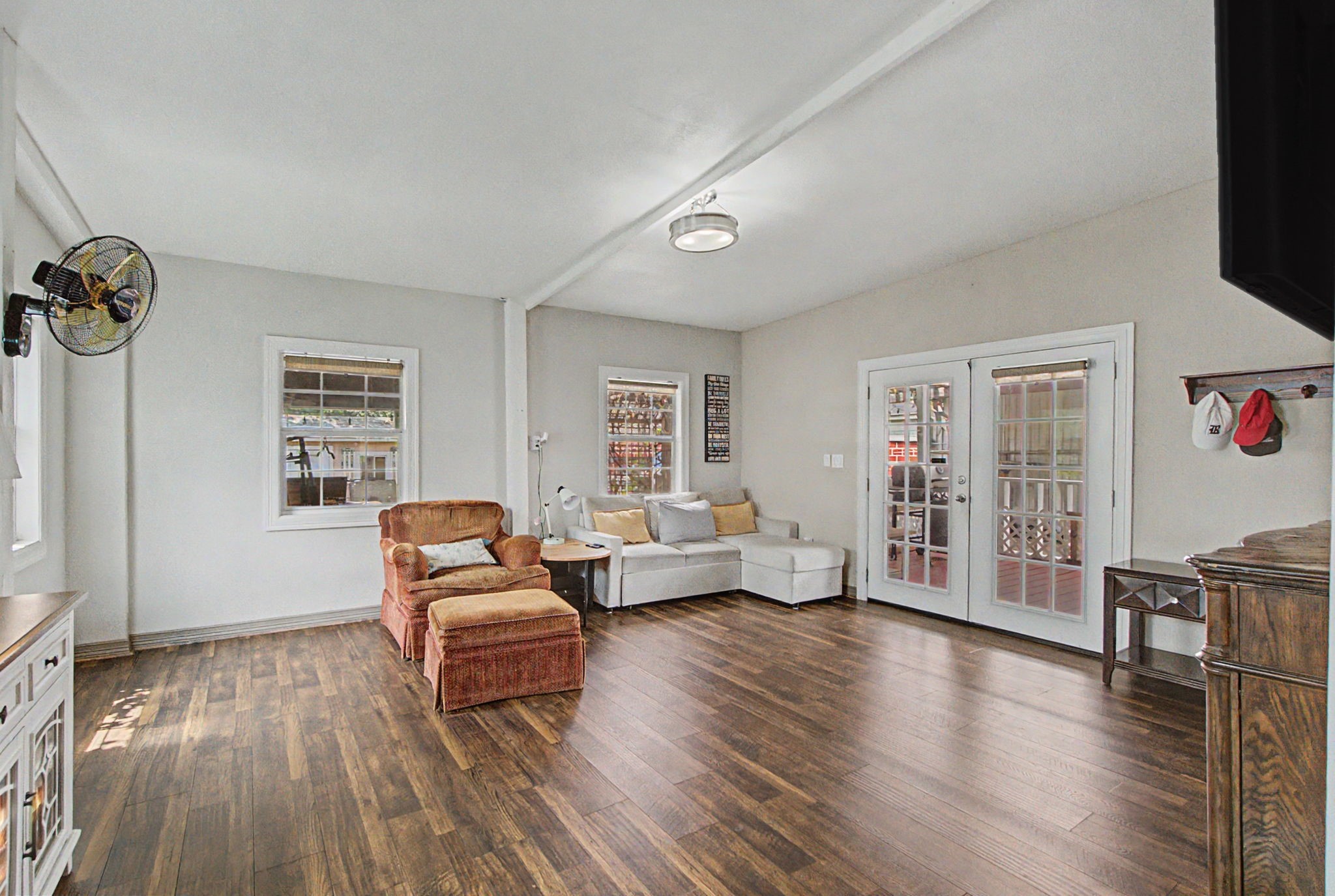 10034 Alfred Lane Houston, TX 77041 - Photo 23 of 50 The perfect place to unwind, entertain, or enjoy movie nights with plenty of room for everyone.
