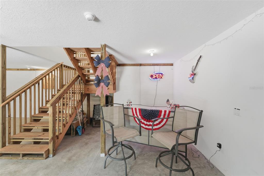 393 South Dexter Avenue DeLand, FL 32720 - Photo 31 of 38