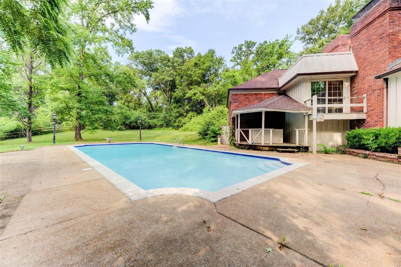 10 Upper Barnes Road St. Louis, MO 63124 - Photo 30 of 42