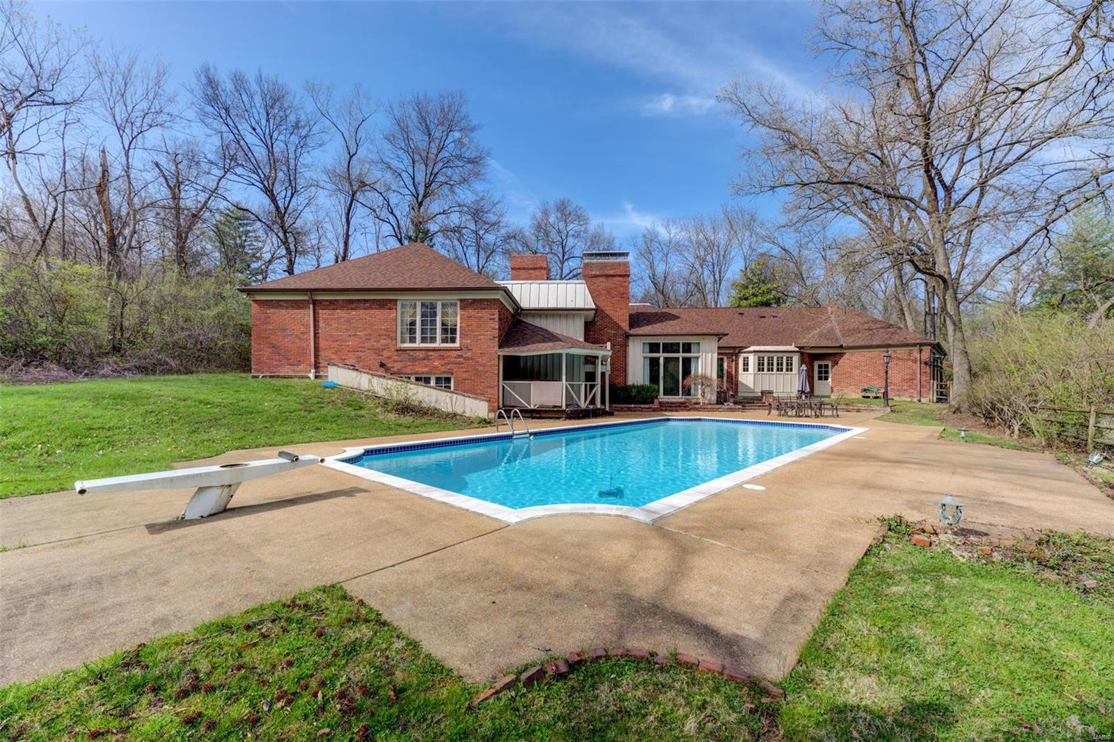 10 Upper Barnes Road St. Louis, MO 63124 - Photo 34 of 42