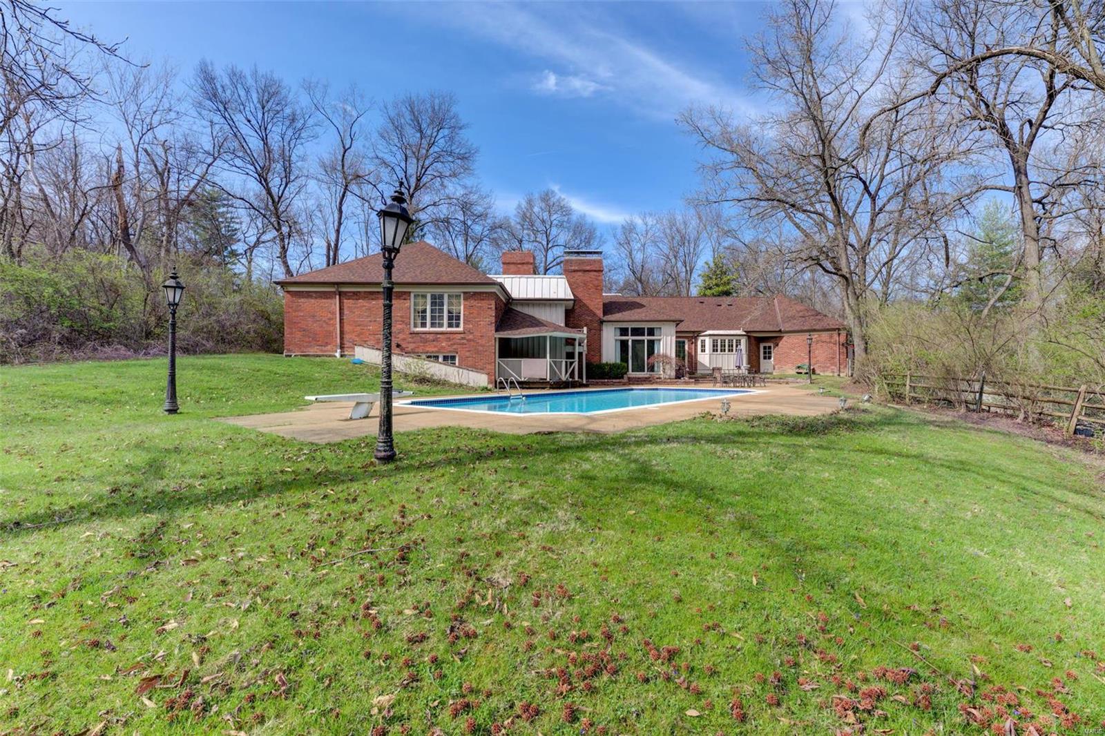 10 Upper Barnes Road St. Louis, MO 63124 - Photo 35 of 42