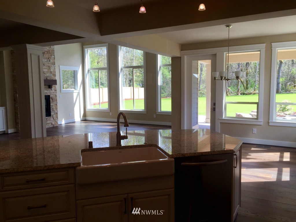 10412 148th Avenue Southeast Renton, WA 98059 - Photo 3 of 18