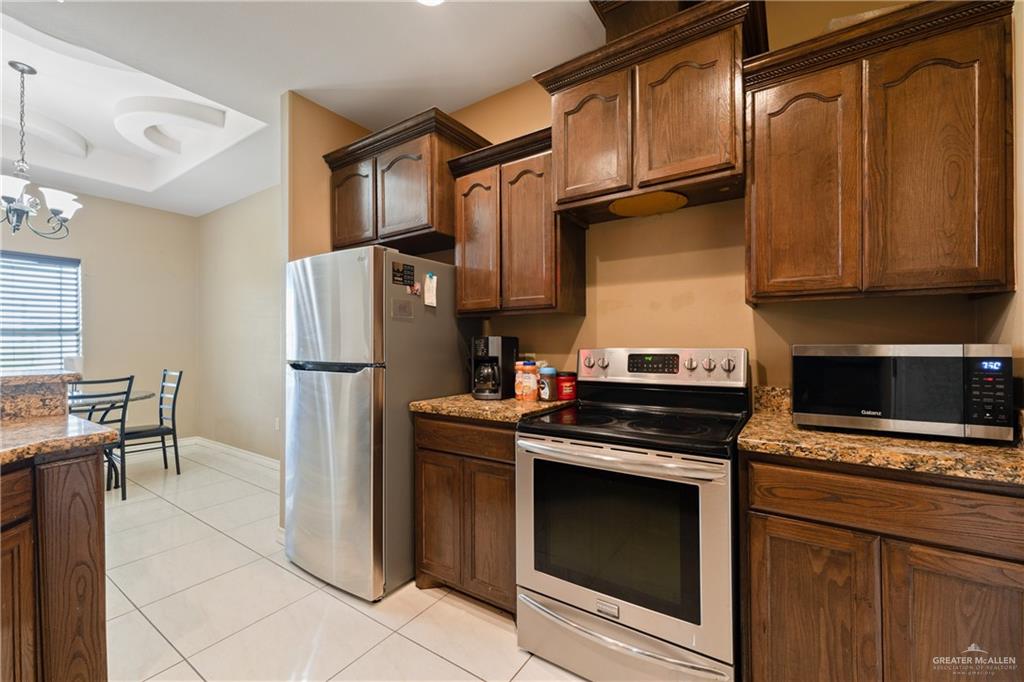 28177 Glenview Road Rio Hondo, TX 78583 - Photo 6 of 23