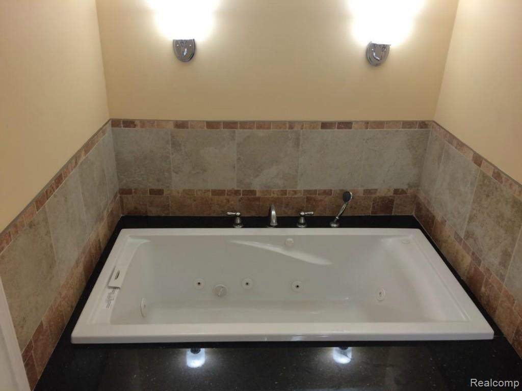 7600 Miller Road Dearborn, MI 48126 - Photo 25 of 26