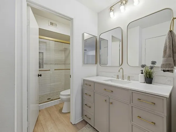 $3,045 | 26914 Flo Lane, Unit 443, Canyon Country, CA 91351