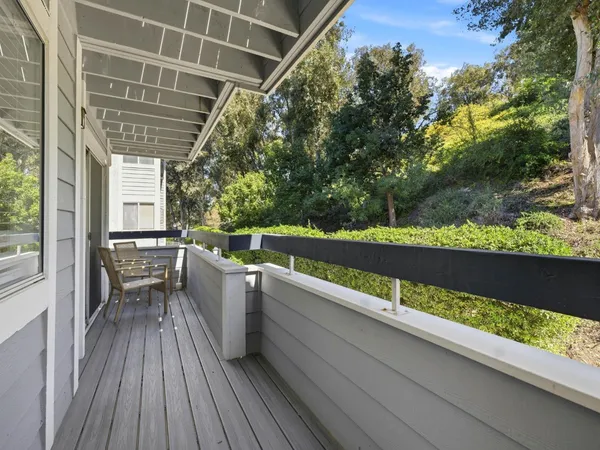 $3,045 | 26914 Flo Lane, Unit 443, Canyon Country, CA 91351