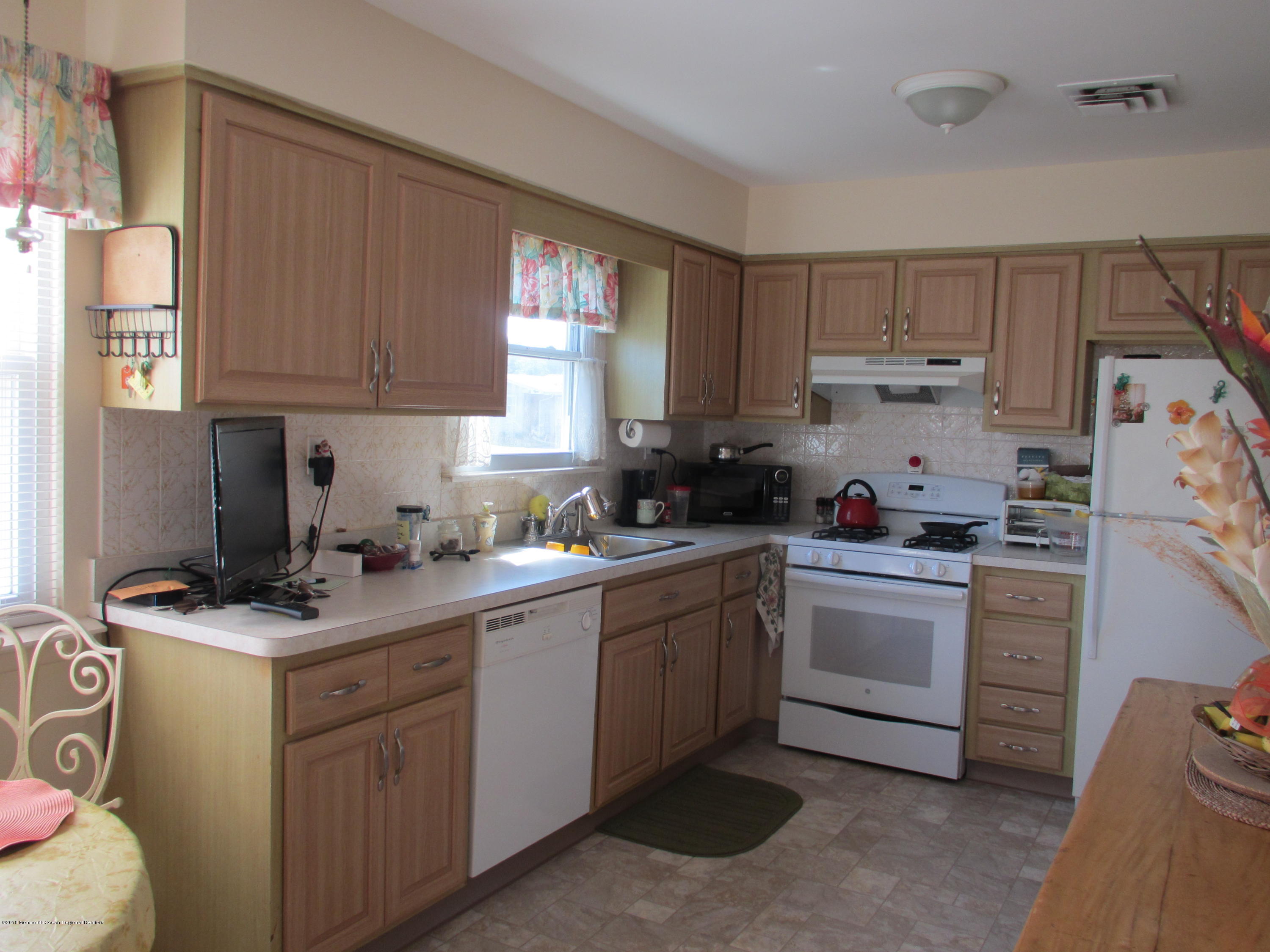 1 Constable Street Brick, NJ 08724 - Photo 11 of 23 greenbriar 006