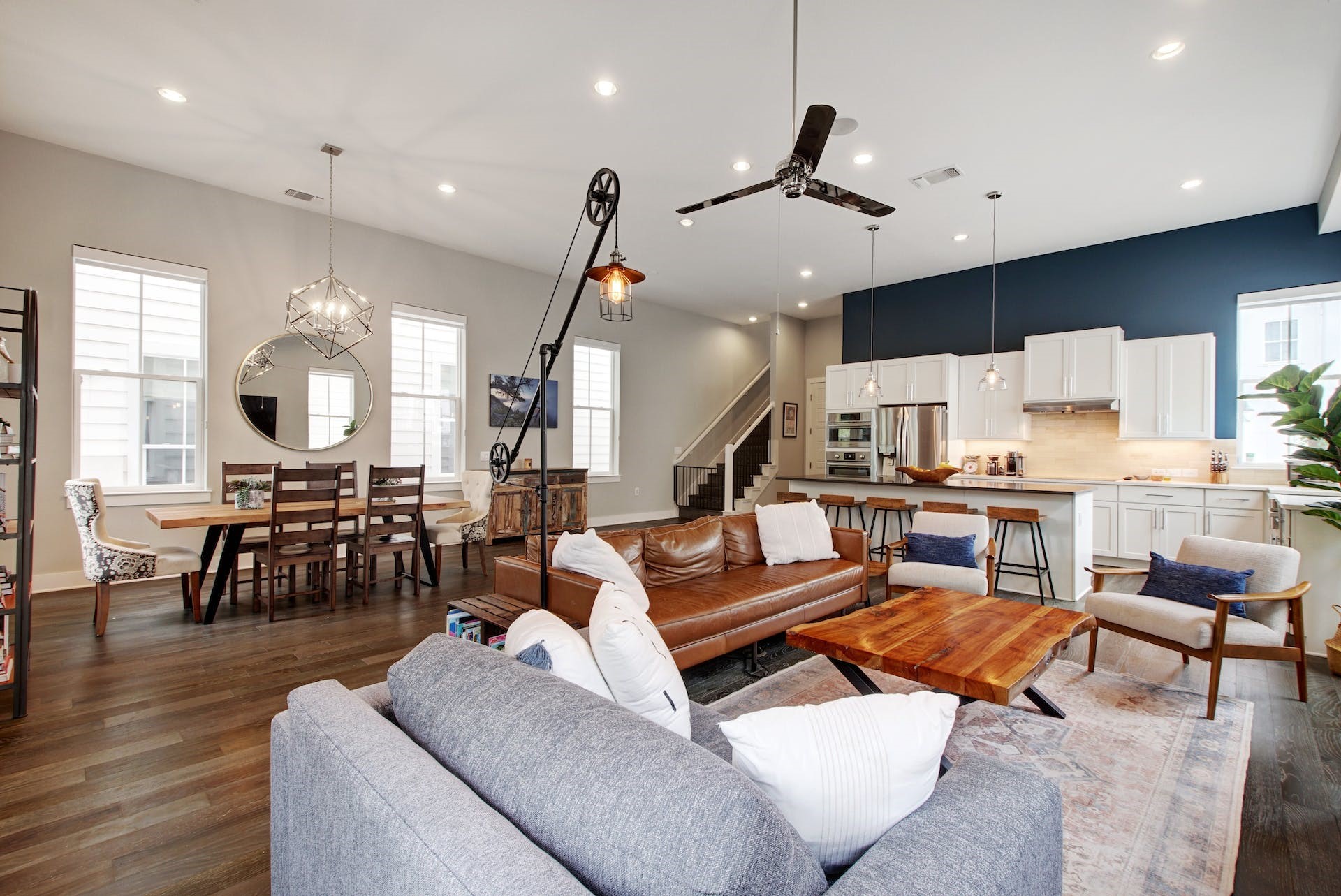 4810 Springdale Road Austin, TX 78723 - Photo 4 of 36