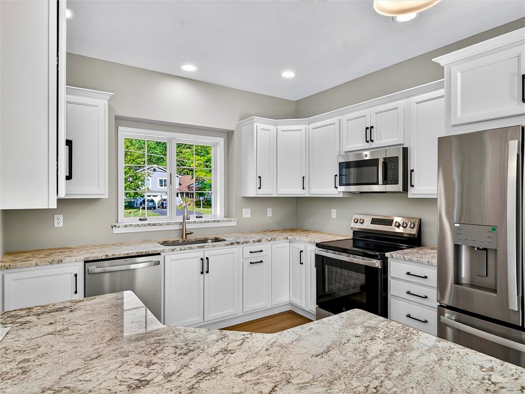 1119 Wall Road Webster, NY 14580 - Photo 11 of 49