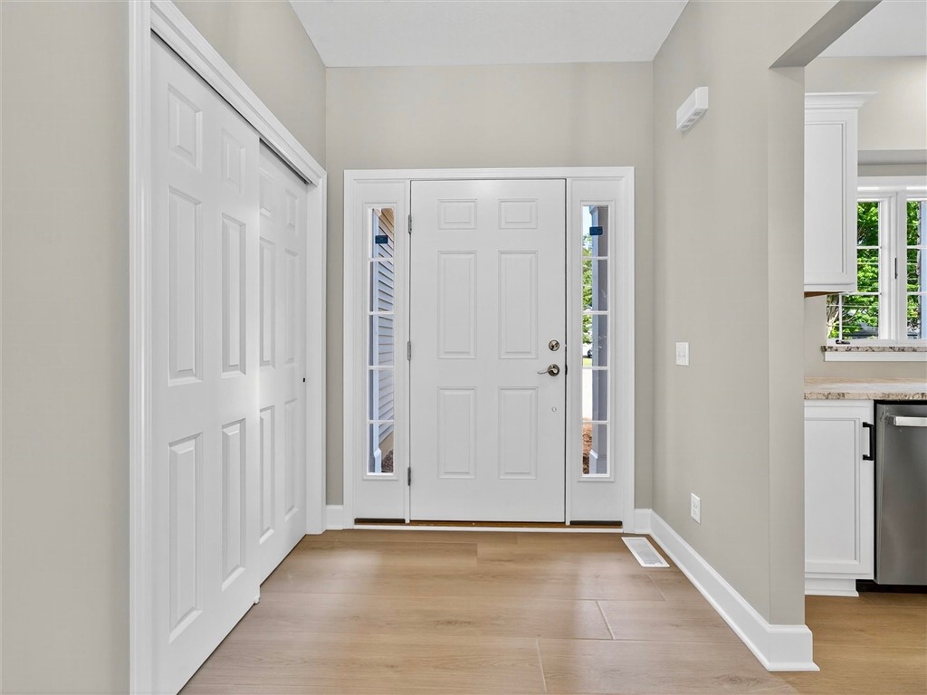 1119 Wall Road Webster, NY 14580 - Photo 21 of 49 Front door foyer