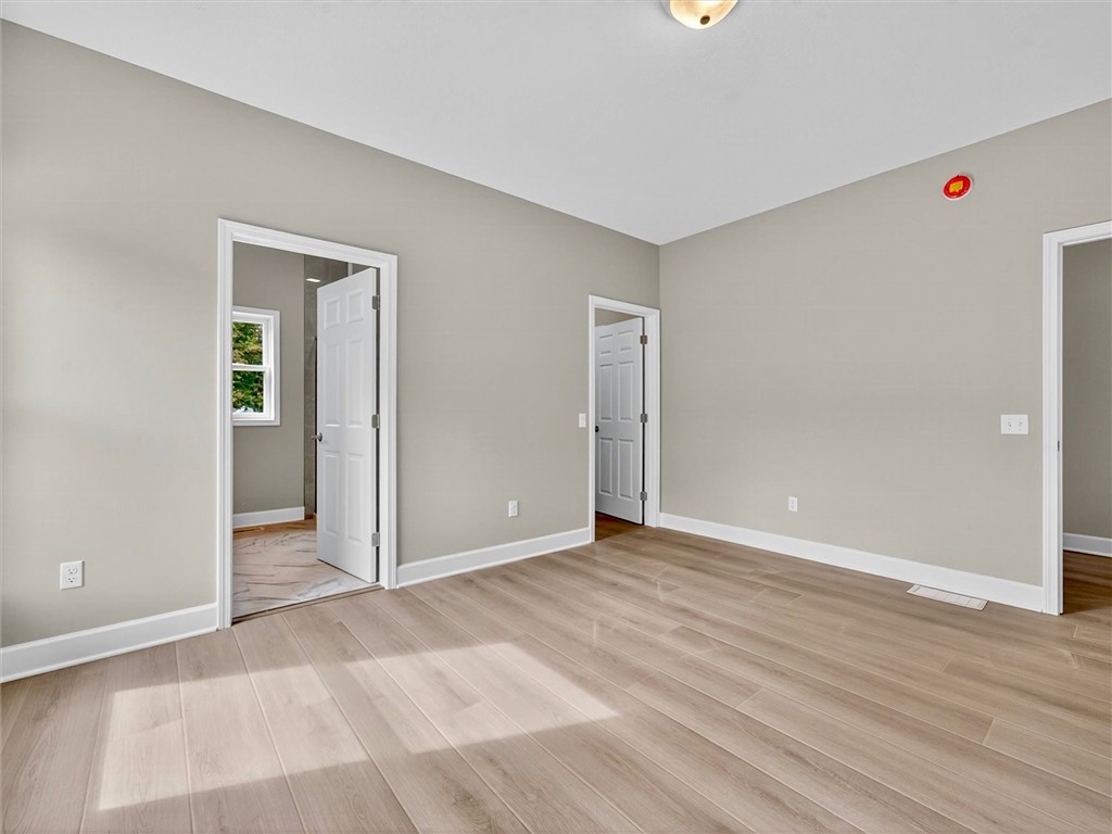 1119 Wall Road Webster, NY 14580 - Photo 24 of 49 Primary bedroom