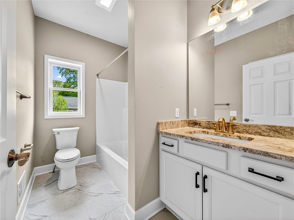 1119 Wall Road Webster, NY 14580 - Photo 31 of 49 Main full bathroom