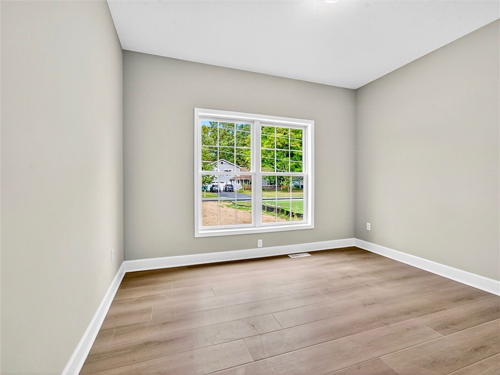 1119 Wall Road Webster, NY 14580 - Photo 32 of 49 3rd bedroom