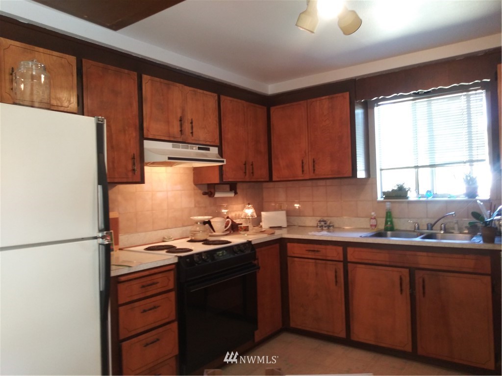 22413 17th Place West Bothell, WA 98021 - Photo 24 of 25
