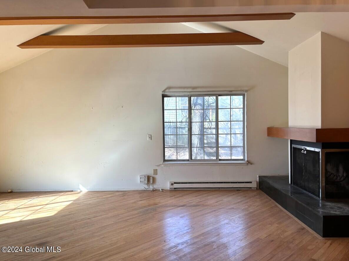 31 Oak Road Bethlehem, NY 12054 - Photo 11 of 51 Living Room 3