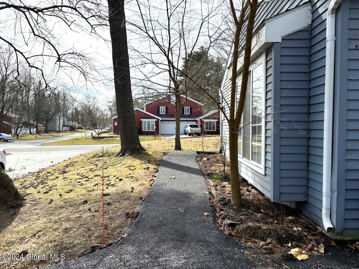 31 Oak Road Bethlehem, NY 12054 - Photo 43 of 51 Sidewalk