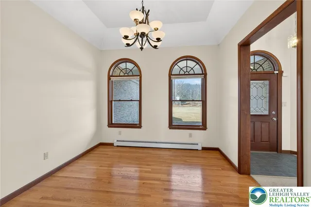 $609,900 | 3338 Spring Valley Road, Slatington, PA 18080