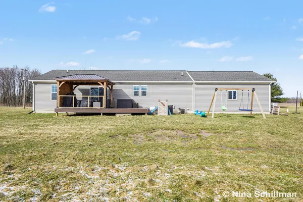 $320,000 | 2406 Newaygo Road, Kent City, MI 49330