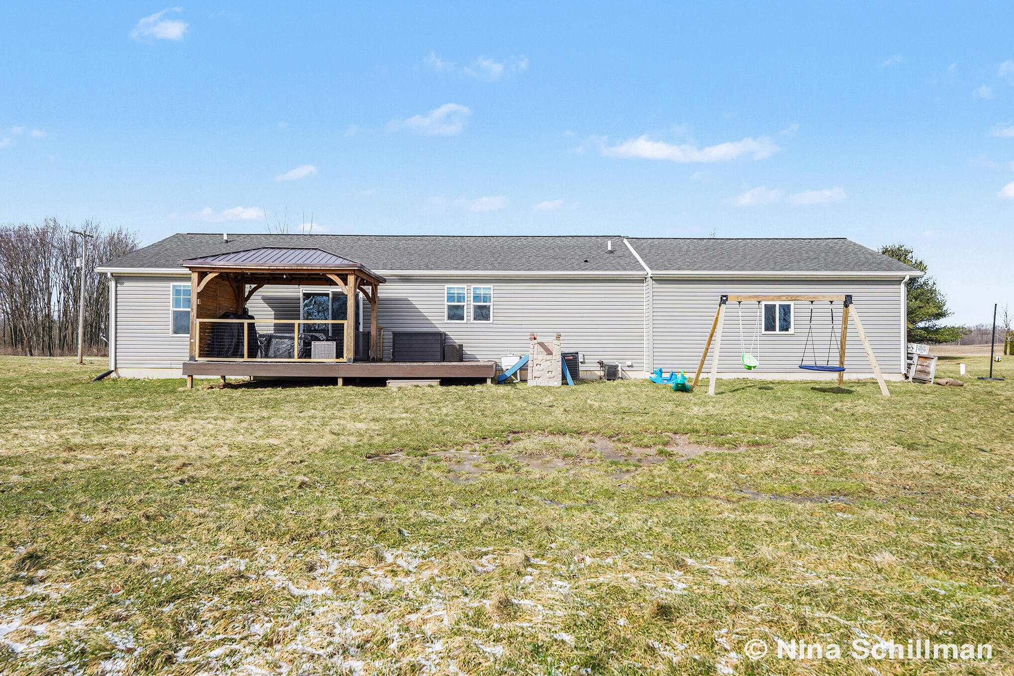 2406 Newaygo Road Kent City, MI 49330 - Photo 6 of 20 DSC00466