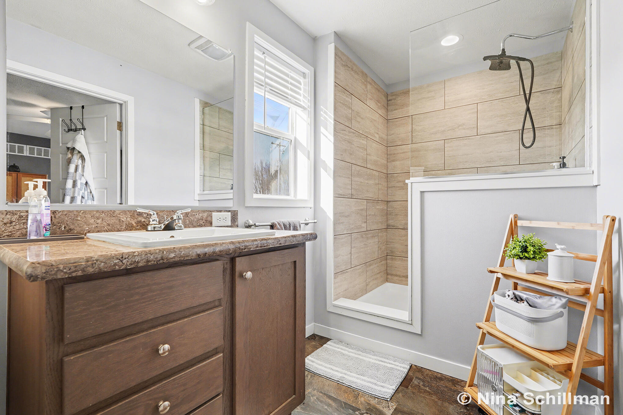 2406 Newaygo Road Kent City, MI 49330 - Photo 9 of 20 DSC00359