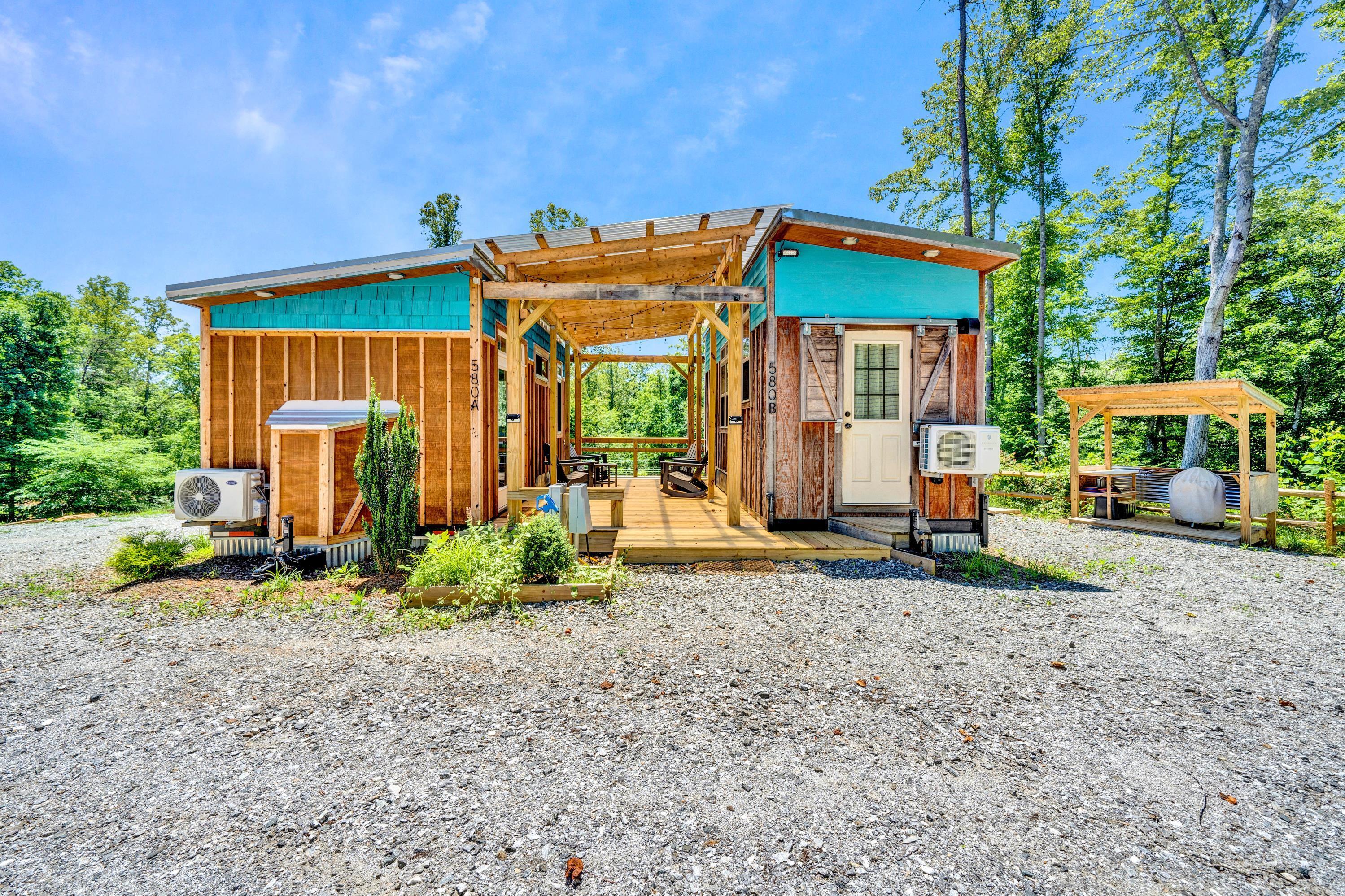 670 Twin Ridge Marina Road Henry, VA 24102 - Photo 58 of 87 a view of a house with backyard and porch