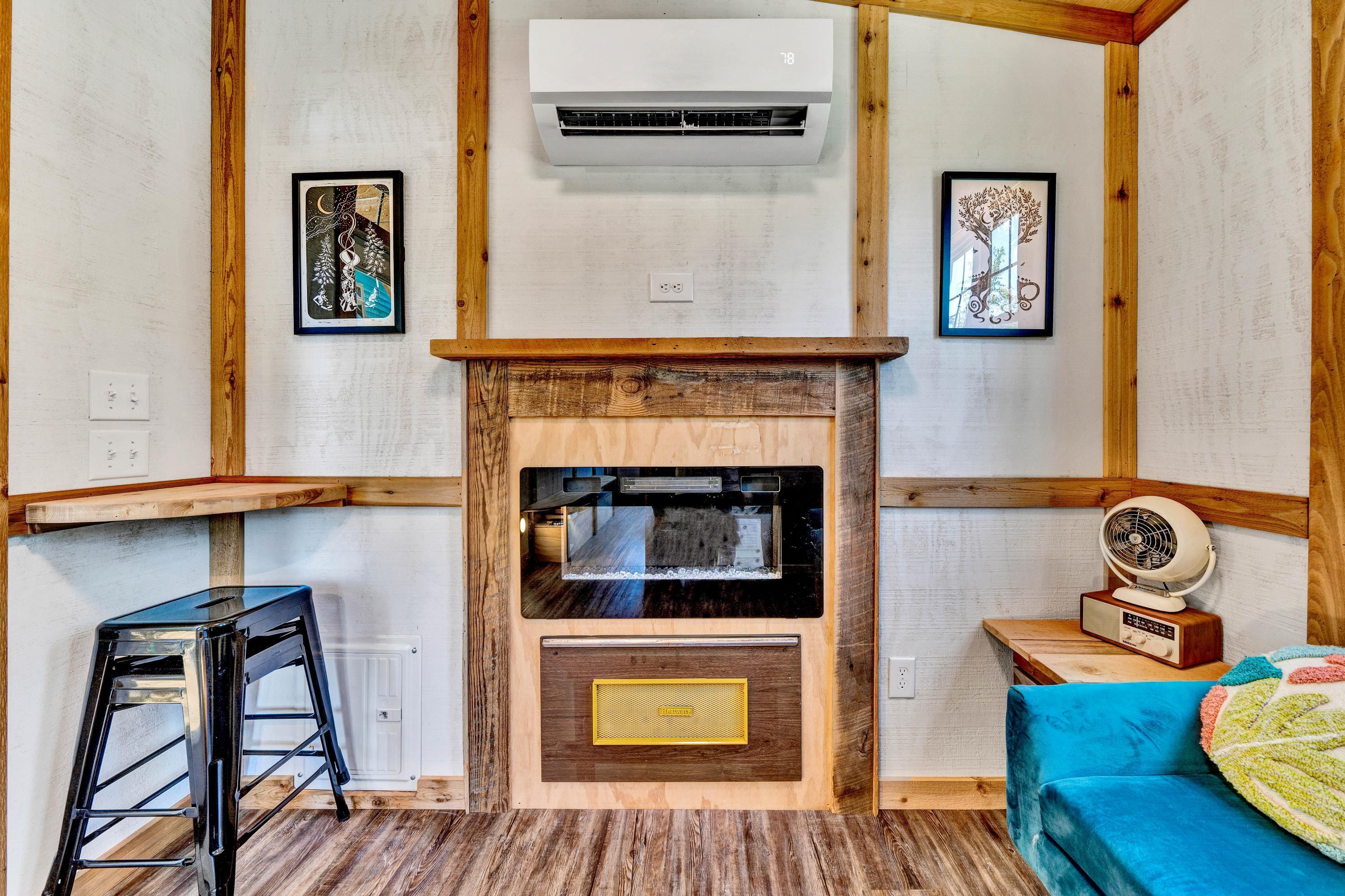 670 Twin Ridge Marina Road Henry, VA 24102 - Photo 61 of 87 a living room with furniture and a fireplace