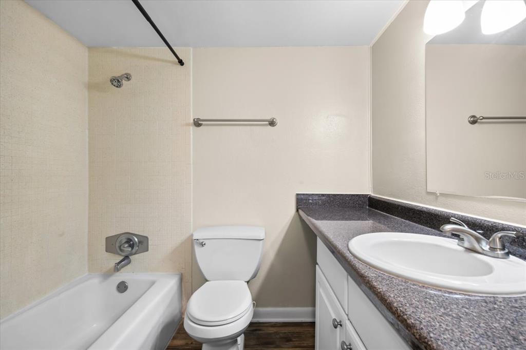 507 Northwest 39th Road, Unit 110 Gainesville, FL 32607 - Photo 22 of 27