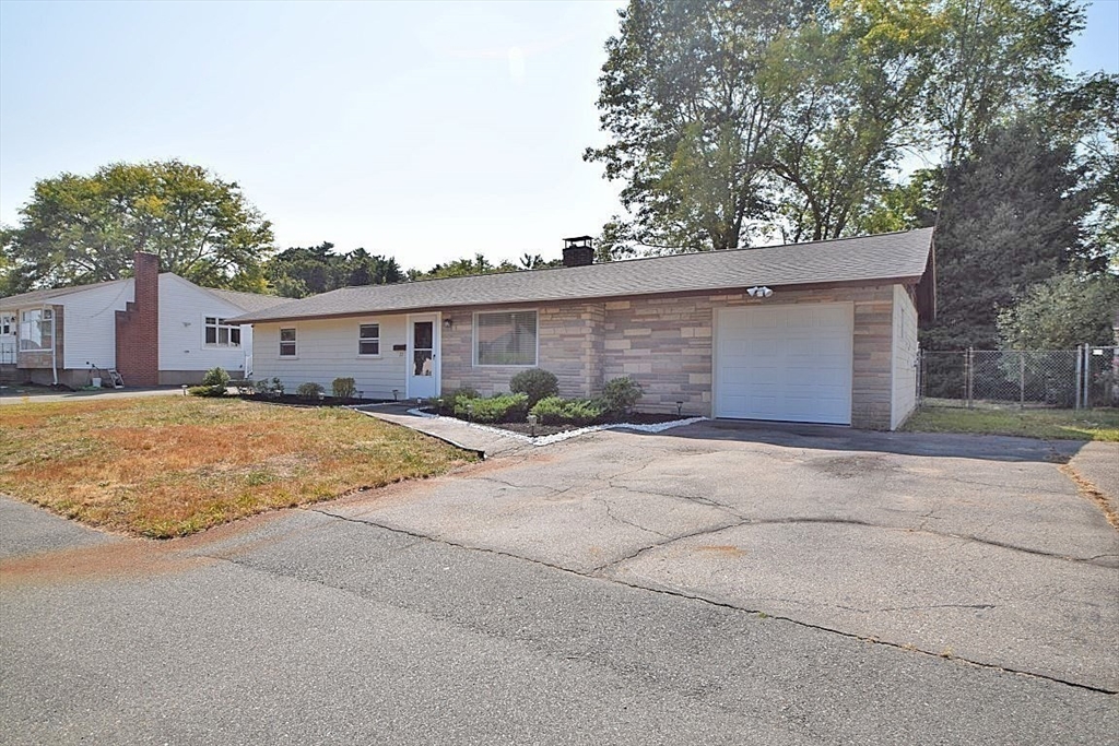 22 Devine Road Randolph, MA 02368 - Photo 21 of 27