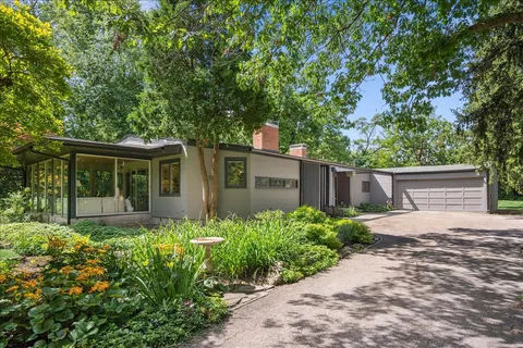 $1,550,000 | 764 Boal Parkway, Winnetka, IL 60093