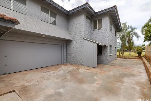 $2,450 | 94-570 Anaaina Place, Waipahu, HI 96797