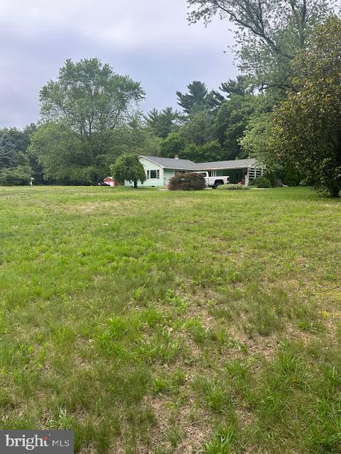 568 Quinton-Marlboro Road Bridgeton, NJ 08302 - Photo 1 of 15 a view of outdoor space with deck and yard