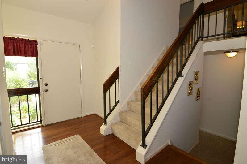 11800 Riders Lane Reston, VA 20191 - Photo 2 of 23 Interior General