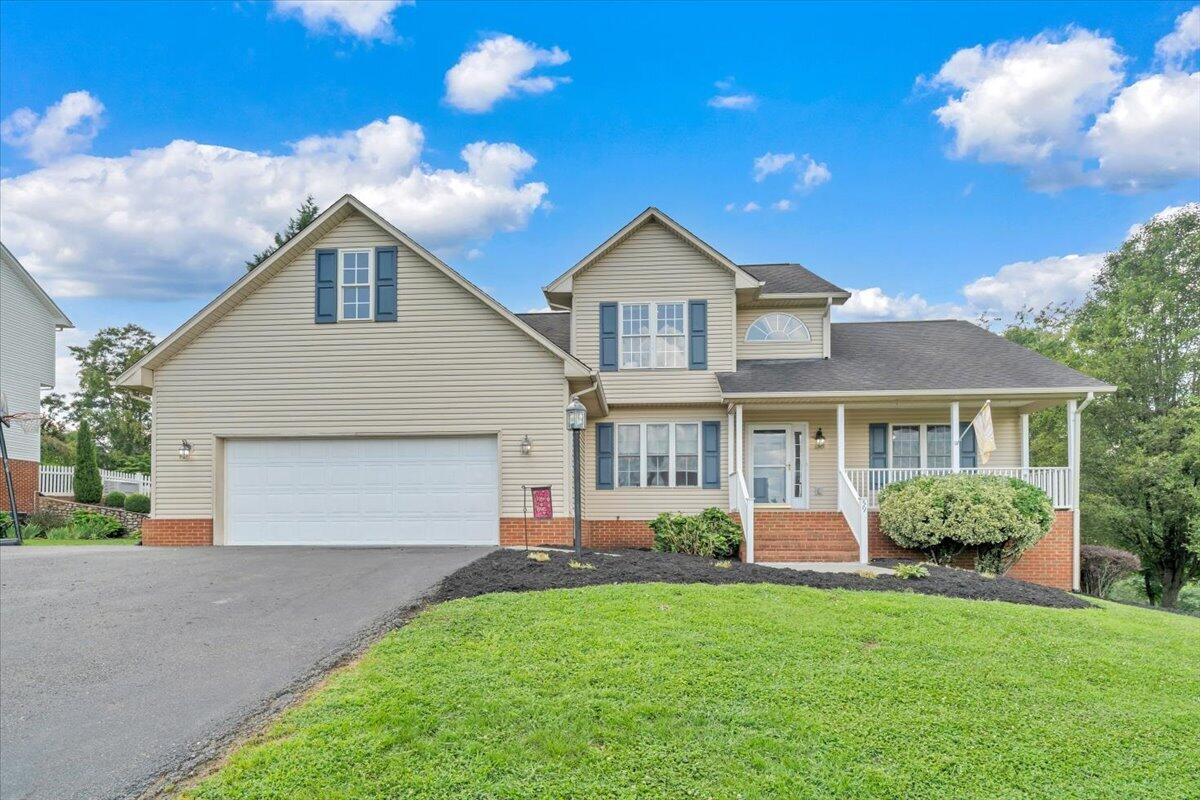 59 Eagle Ridge Roanoke, VA 24012 - Photo 1 of 52 01-MIB09956