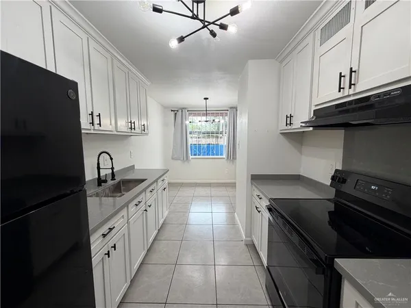 $130,000 | 401 Boca Chica Boulevard, Unit 305, Brownsville, TX 78520