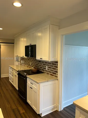 $684,000 | 1074 Otter Circle, Beaufort, SC 29902