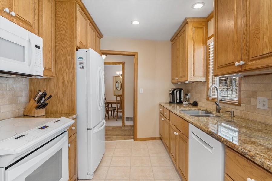 4816 Valley Road Minnetonka, MN 55343 - Photo 5 of 21