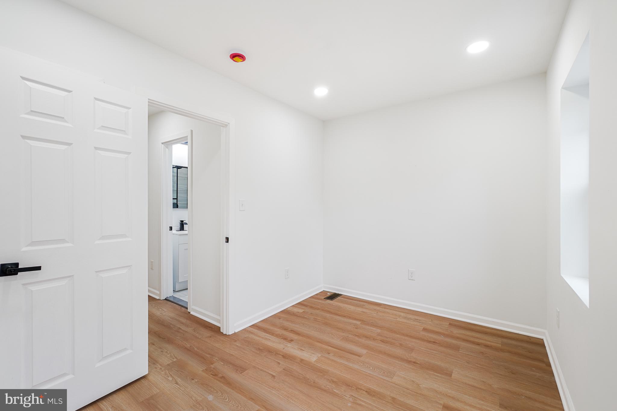 1721 L Street Northeast Washington, DC 20002 - Photo 18 of 32