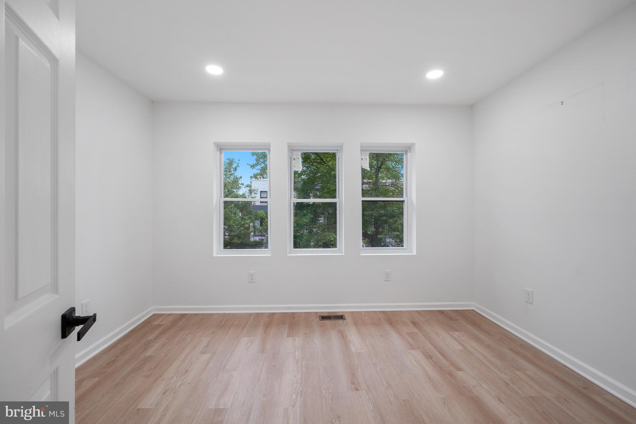 1721 L Street Northeast Washington, DC 20002 - Photo 19 of 32
